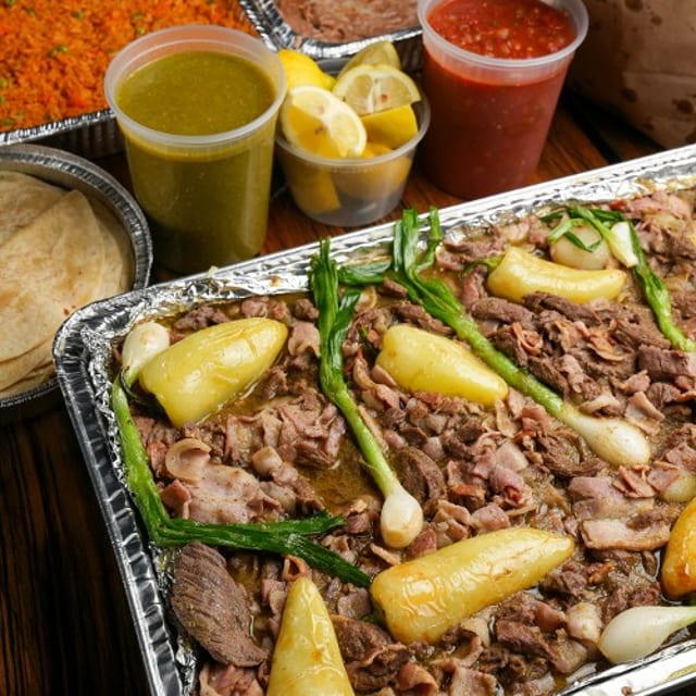 Full Tray Carne en Su Jugo.