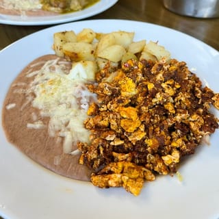 Huevos Con Chorizo