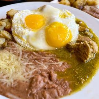 Huevos En Chile Verde