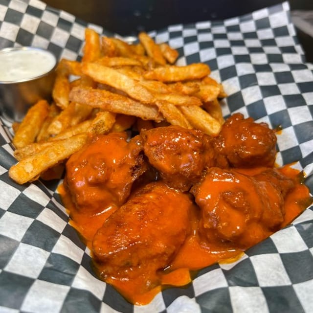 Mexican Spicy Wings (8).