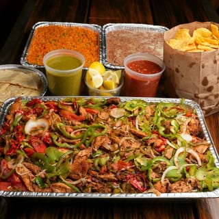 Half Tray Chicken Fajitas with Tortillas